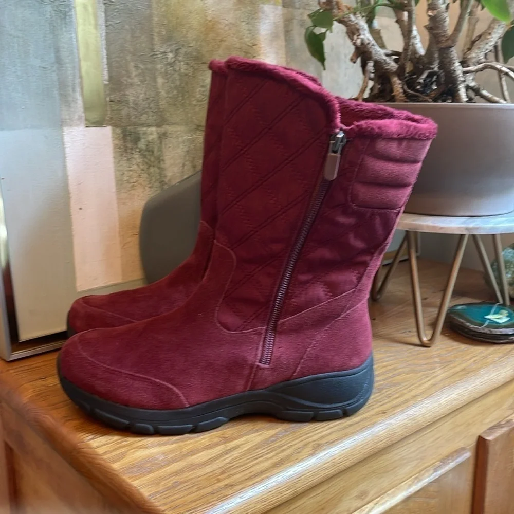 🎲 Lands End maroon suede zip up boots